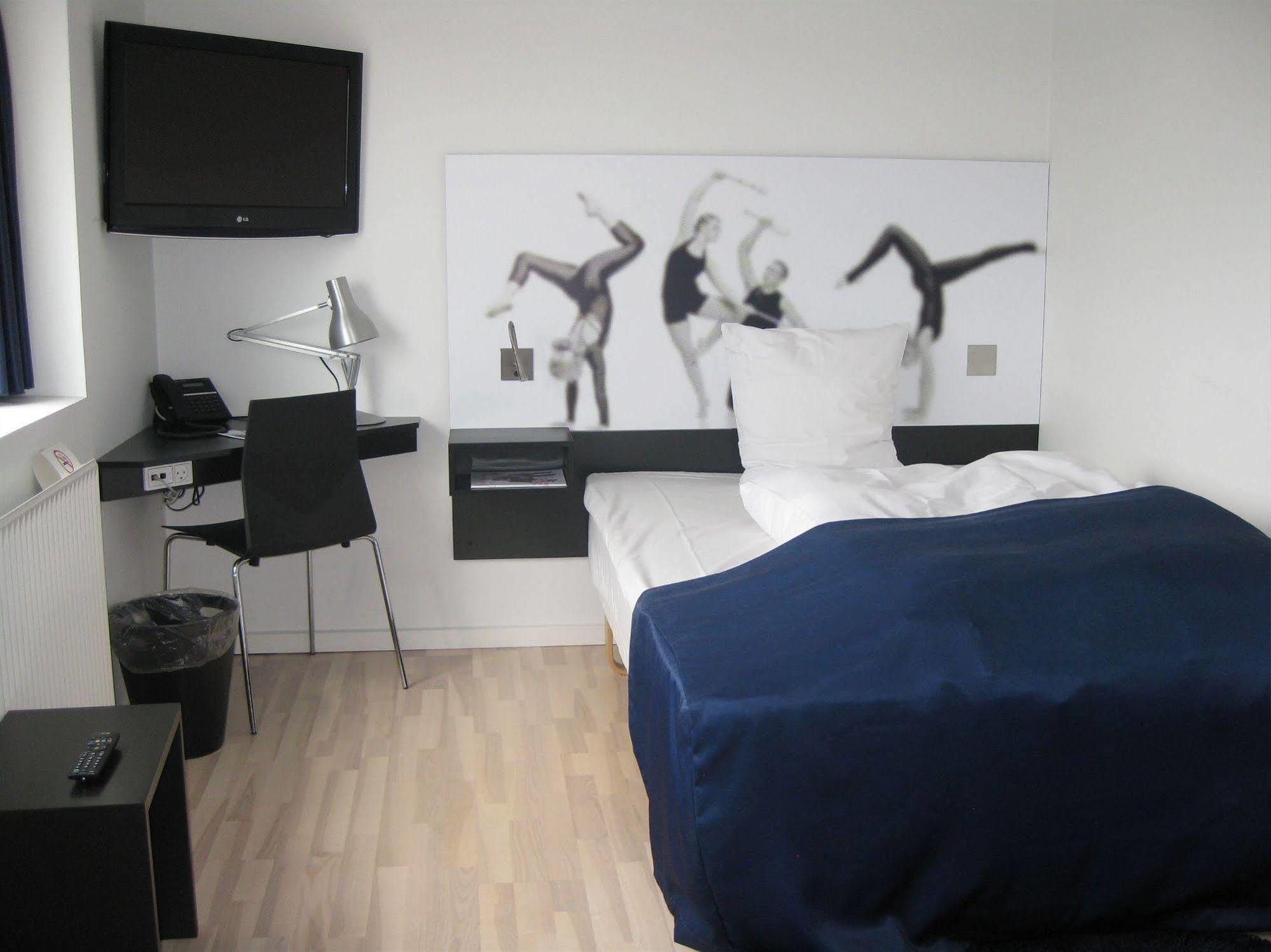 Hotel Dgi-Huset Herning Esterno foto